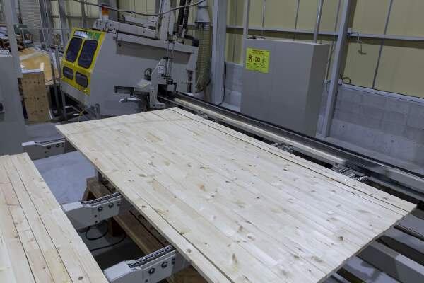 フレーム材カット