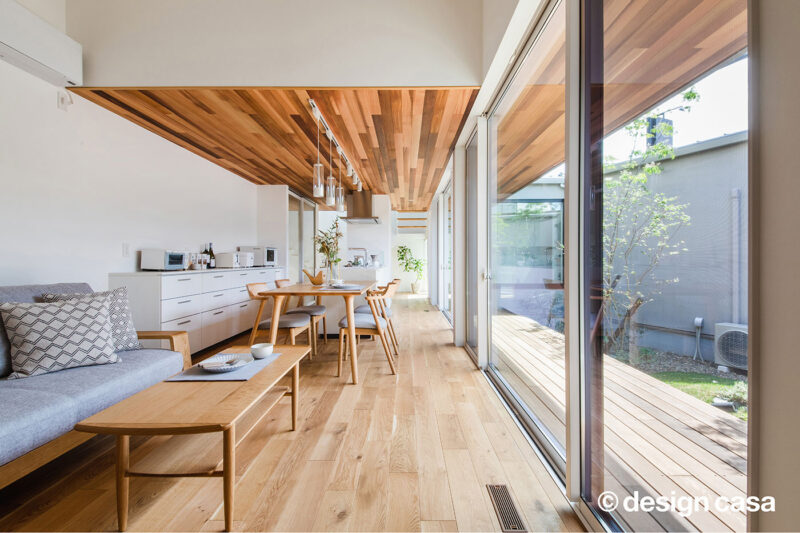 パティオを擁く（いだく）ヒュッゲ