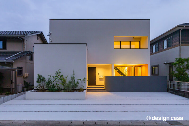 時の移ろいと彩りを楽しむ住まい