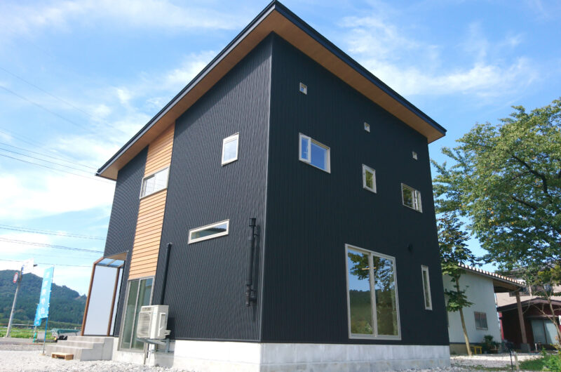 家族団らんの家